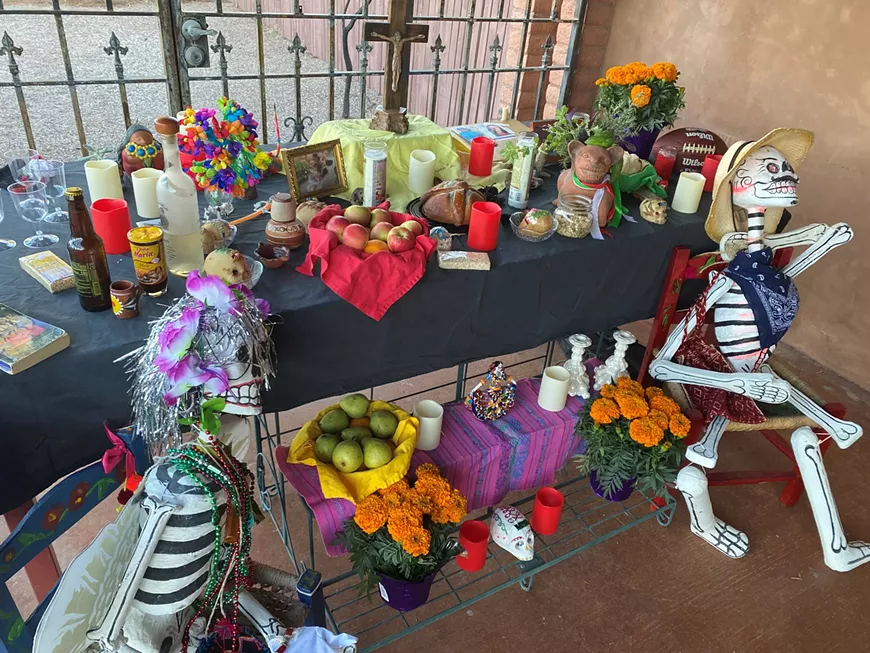 Ofrenda at The Drawing Studio