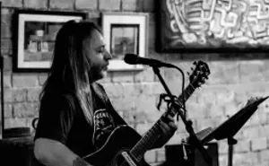Image: I Am Hologram live at Caps & Corks