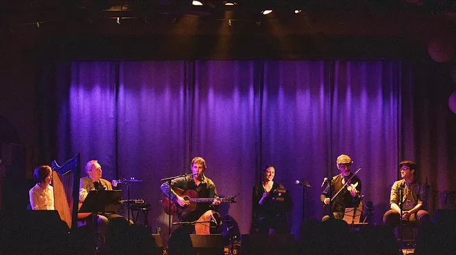 Image: The Wild Swans Traditional Irish Music with 6-Piece Band