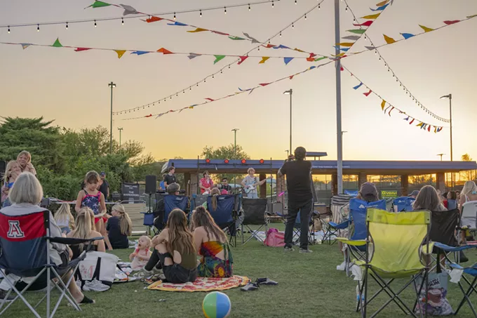 Barbecue and Bands: Racquet club serves music and food this summer